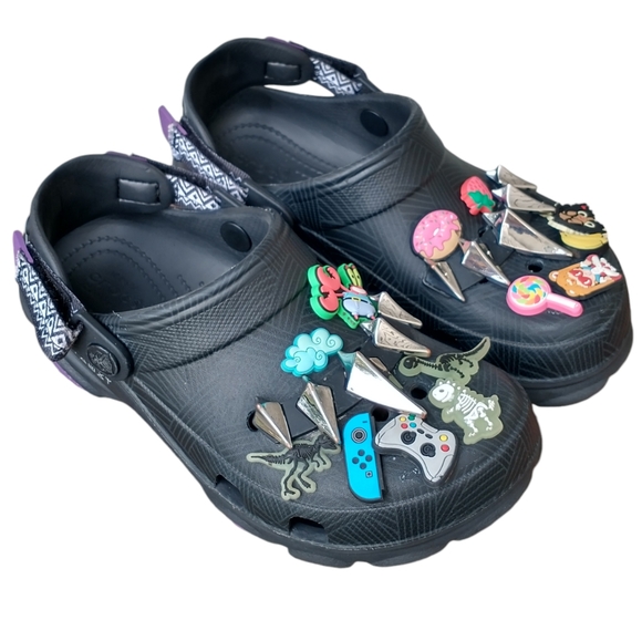 Offers Welcome CROCS Kids Marvel Black Panther Classic Clogs